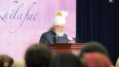 Photo of لبرل ڈیموکراٹس(Liberal Democrats)یُوکے کے لیڈر Sir Vince Cable کی حضرت خلیفۃ المسیح الخامس ایدہ اللہ تعالیٰ بنصرہ العزیز کے ساتھ ملاقات