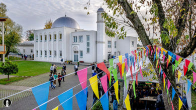 Photo of امام جماعت احمدیہ عالمگیر جرمنی کے دارالحکومت برلِن میں رونق افروز ہو گئے