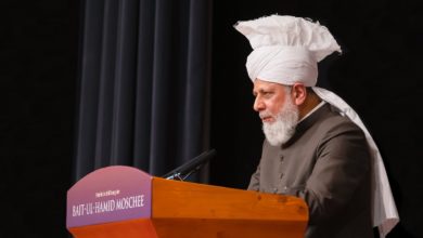 Photo of حضرت خلیفۃ المسیح الخامس ایّدہ اللہ تعالیٰ بنصرہ العزیز کا دورۂ یورپ (چھبیسواں روز، اتوار 20؍ اکتوبر2019ء)