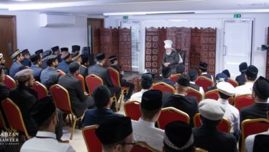 Photo of امیر المومنین حضرت خلیفۃ المسیح الخامس ایّدہ اللہ تعالیٰ بنصرہ العزیز کی مصروفیات