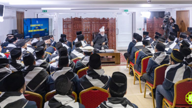 Photo of حضرت خلیفۃ المسیح الخامس ایدہ اللہ تعالیٰ بنصرہ العزیز کی مربیان سلسلہ کو اہم نصائح