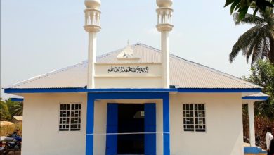 Photo of سیرالیون کے مکینی ریجن میں احمدیہ مسجد اور احمدیہ مسلم ریڈیو کا بابرکت افتتاح