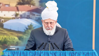 Photo of خلافت خامسہ کے بابرکت دَور میں امن عالم کے لیے ہونے والی کاوشوں پر ایک طائرانہ نظر