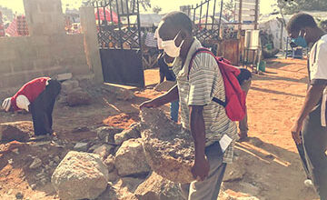 Photo of افراد جماعت احمدیہ تنزانیہ کا دو ریجنز میں مثالی وقارِعمل