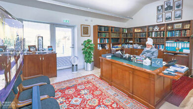 Photo of سیدنا حضرت امیر المومنین خلیفۃ المسیح الخامس ایدہ اللہ تعالیٰ بنصرہ العزیز کے ساتھ نیشنل عاملہ جماعت احمدیہ بیلجیم کی (آن لائن) ملاقات