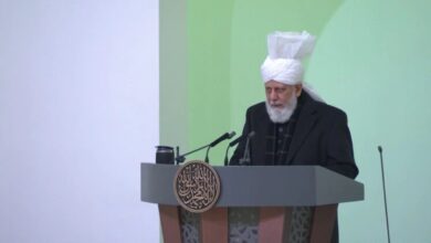 Photo of دنیا کے موجودہ مسائل کے حل کی طرف کسی کی توجہ نہیں: حضرت خلیفۃ المسیح الخامس ایدہ اللہ تعالیٰ بنصرہ العزیز