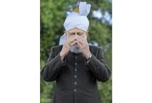 Photo of بنگلہ دیش، پاکستان اور افریقہ کے احمدیوں نیز فلسطینی مسلمانوں کے لیے دعاؤں کی تحریک