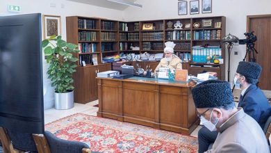 Photo of امیر المومنین حضرت خلیفۃ المسیح الخامس ایّدہ اللہ تعالیٰ بنصرہ العزیز کے ساتھ اراکین نیشنل عاملہ مجلس انصار اللہ یوکے کی (آن لائن) ملاقات