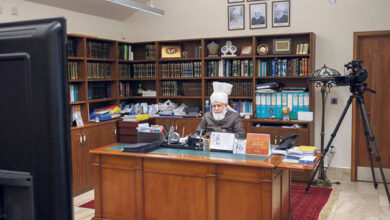 Photo of امیر المومنین حضرت خلیفۃ المسیح الخامس ایّدہ اللہ تعالیٰ بنصرہ العزیز کے ساتھ واقفاتِ نو بنگلہ دیش کی (آن لائن) ملاقات