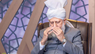 Photo of امیر المومنین حضرت خلیفۃ المسیح الخامس ایّدہ اللہ تعالیٰ بنصرہ العزیز کےساتھ اراکین نیشنل عاملہ لجنہ اماء اللہ فن لینڈ کی (آن لائن) ملاقات