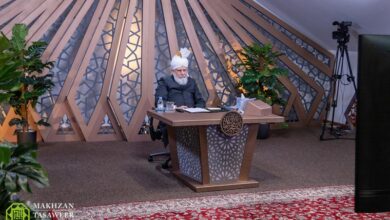 Photo of امیر المومنین حضرت خلیفۃ المسیح الخامس ایّدہ اللہ تعالیٰ بنصرہ العزیز کے ساتھ ناصرات الاحمدیہ جرمنی کی (آن لائن) ملاقات