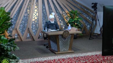 Photo of امیر المومنین حضرت خلیفۃ المسیح الخامس ایّدہ اللہ تعالیٰ بنصرہ العزیز کے ساتھ نیشنل عاملہ لجنہ اماء اللہ سویڈن کی (آن لائن) ملاقات