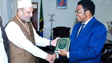 Photo of جماعت احمدیہ کے وفد کی وزیر اعظم تنزانیہ سے ملاقات