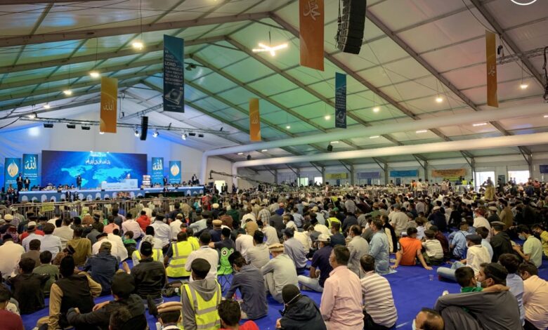 Photo of حضورانور کا جلسہ سالانہ برطانیہ کے دوسرے روز بعد دوپہر کےاجلاس سے بصیرت افروز خطاب فرمودہ 06؍اگست 2022ء