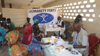 Photo of ہیومینٹی فرسٹ آئیوری کوسٹ کے تحت فری میڈیکل کیمپ و عطیہ خون کا پروگرام