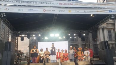 Photo of برازیل کے شہر Rio de Janeiro کے سنٹر میں بُک سٹال کا اہتمام