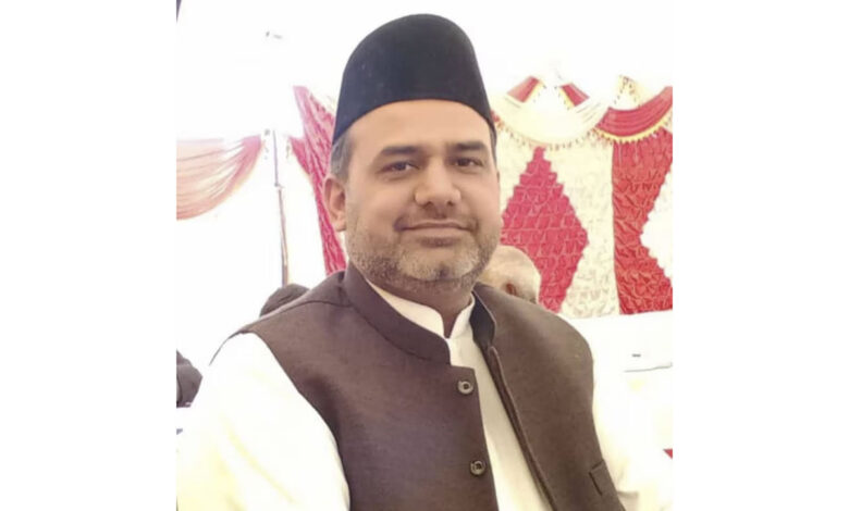 Photo of محترم ثاقب کامران صاحب اور ان کے بیٹے عزیزم آرب کامران کو سپرد خاک کردیا گیا