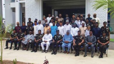 Photo of گھانا کے انسپکٹر جنرل پولیس کا احمدیہ مسلم مشن گھانا اکرا ہیڈکوارٹرز کا دورہ