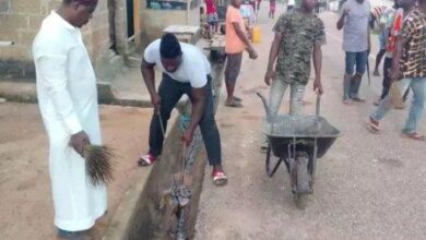 Photo of مجلس خدام الاحمدیہ اگونا ایسٹ سرکٹ، اگونا زون سنٹرل ایسٹ ریجن گھانا کے زیر اہتمام اجتماعی وقار عمل