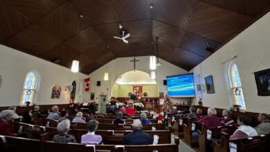 Photo of جماعت Innisfil، کینیڈا کی طرف سے سینٹ جیمز یونائیٹڈ چرچ کا دورہ