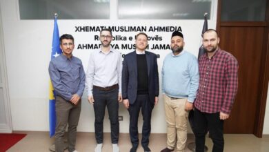 Photo of برطانوی سفارت خانے کے ڈپٹی ہیڈ آف مشن کا جماعت احمدیہ کوسوو کے مرکز کا دورہ