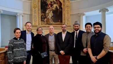 Photo of جماعت احمدیہ مسلمہ فن لینڈ کے نمائندگان کا ہیلسنکی شہر کے تاریخی گرجا کا دورہ