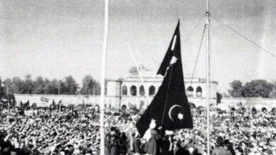 Photo of لوائے احمدیت و لوائے خدام الاحمدیہ