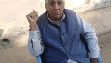 Photo of محترم ماسٹر منیر احمد صاحب آف جھنگ صدر کو سپرد خاک کر دیا گیا