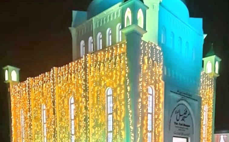 Photo of ہر احمدی کو ہر جگہ ہر مسجد کو آباد کرنے اور اس کے حق کو پورا کرنے کی کوشش کرنی چاہیے