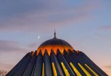 Photo of حضرت خلیفۃ المسیح الخامس ایدہ اللہ تعالیٰ بنصرہ العزیز کی مصروفیات