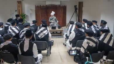 Photo of امیر المومنین حضرت خلیفۃ المسیح الخامس ایّدہ اللہ تعالیٰ بنصرہ العزیز کے ساتھ مجلس خدام الاحمدیہ امریکہ کے گلف ریجن کی ملاقات