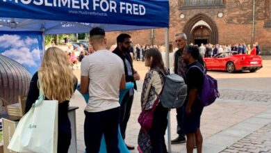 Photo of ڈنمارک کے بعض شہروں میں تبلیغی سٹالز کا اہتمام