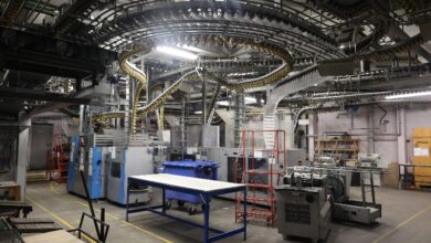 Photo of ٹیم ممبران ادارہ الفضل انٹرنیشنل کا Morton’s Printing Press کا دورہ