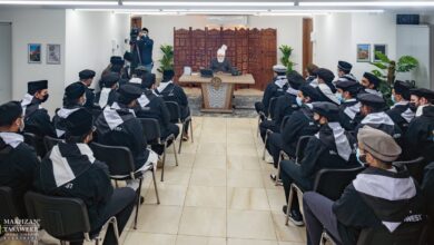 Photo of امیر المومنین حضرت خلیفۃ المسیح الخامس ایّدہ اللہ تعالیٰ بنصرہ العزیز کے ساتھ مجلس خدام الاحمدیہ امریکہ کے نارتھ ویسٹ ریجن کے ایک وفد کی ملاقات