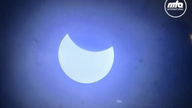 Photo of آج کے دن ہمیں خاص طور پر دعاؤں اور صدقات پر زور دینا چاہے (خلاصہ خطبہ کسوفِ شمس ۲۹؍مارچ ۲۰۲۵ء)