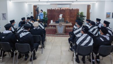 Photo of امیر المومنین حضرت خلیفۃ المسیح الخامس ایّدہ اللہ تعالیٰ بنصرہ العزیز کے ساتھ مجلس خدام الاحمدیہ امریکہ ساؤتھ ویسٹ ریجن کے ایک وفد کی ملاقات