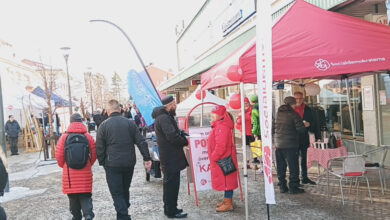 Photo of سویڈن کے سرمائی بازار Lyckseleمیں ایک روزہ تبلیغ سٹال کا اہتمام