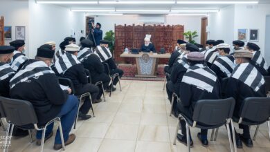 Photo of امیر المومنین حضرت خلیفۃ المسیح الخامس ایّدہ اللہ تعالیٰ بنصرہ العزیز کے ساتھ مجلس خدام الاحمدیہ امریکہ کےنارتھ ایسٹ ریجن کے ایک وفدکی ملاقات