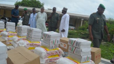 Photo of جماعت احمدیہ بینن کا امداد بیوگان و یتامیٰ پروگرام کے تحت راشن کی تقسیم