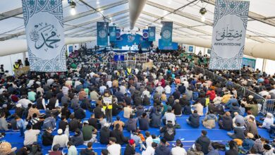 Photo of حضرت خلیفۃ المسیح الخامس ایدہ اللہ تعالیٰ بنصرہ العزیز کی مصروفیات