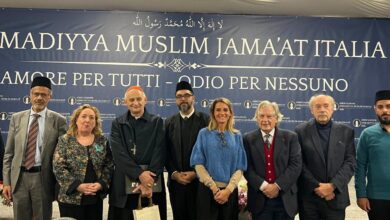 Photo of جماعت احمدیہ اٹلی کے مرکز کا کارڈینل متیو زپی کا تاریخی دورہ