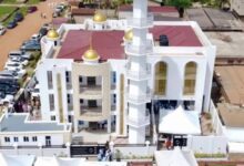 Photo of اکرا(Accra)، گھانا میں نئے ریجنل ہیڈکوارٹر، مشن ہاؤس اور نئی تعمیرشدہ عظیم الشان ریجنل مسجدآدم پر مشتمل تین منزلہ عمارت کا افتتاح