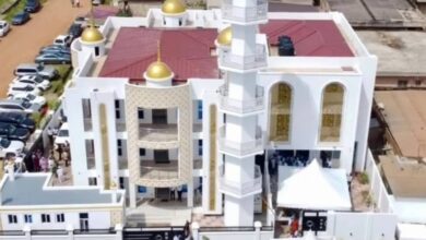 Photo of اکرا(Accra)، گھانا میں نئے ریجنل ہیڈکوارٹر، مشن ہاؤس اور نئی تعمیرشدہ عظیم الشان ریجنل مسجدآدم پر مشتمل تین منزلہ عمارت کا افتتاح