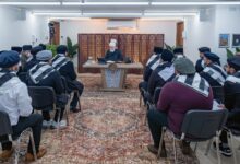 Photo of امیر المومنین حضرت خلیفۃ المسیح الخامس ایّدہ اللہ تعالیٰ بنصرہ العزیز کے ساتھ مجلس خدام الاحمدیہ امریکہ کے ورجینیا ریجن کے ایک وفد کی ملاقات